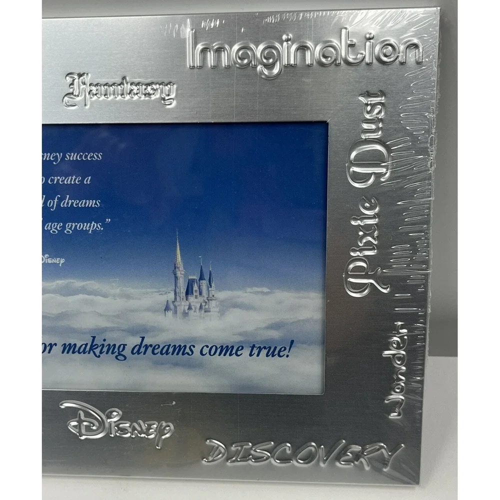 2006 Disney Family Holiday Celebration Picture Frame Cast Member Exclusive